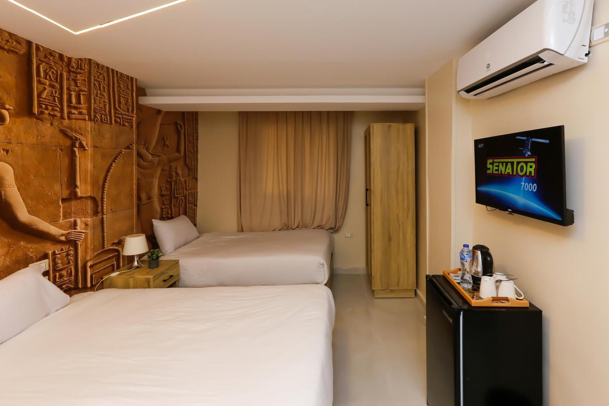 Giza Pyramids View Bed and breakfast 3*