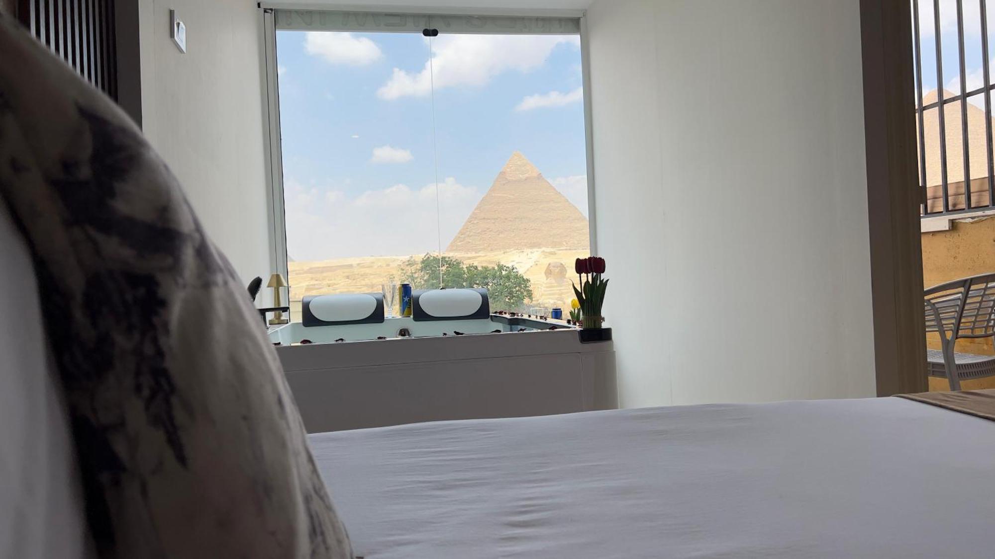 Giza Pyramids View Bed & Breakfast Kafrat al Jabal